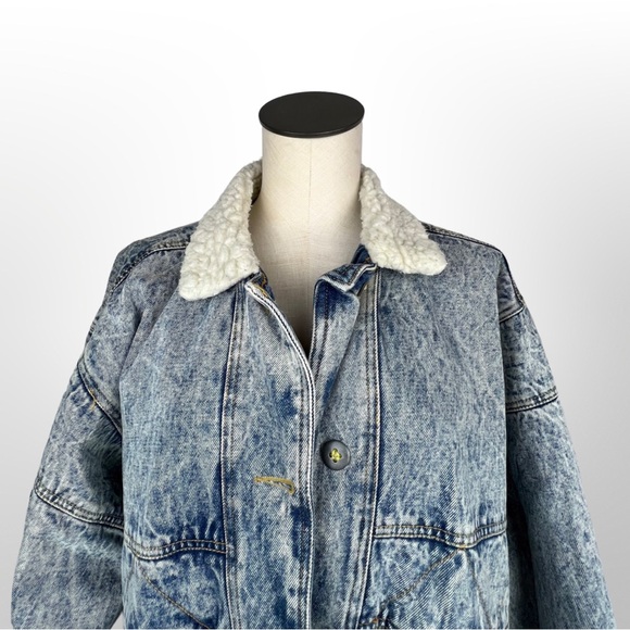 Izzi Denim Jacket with Sherpa Collar - Picture 2 of 4